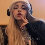 Avatar of Zoya Hussain